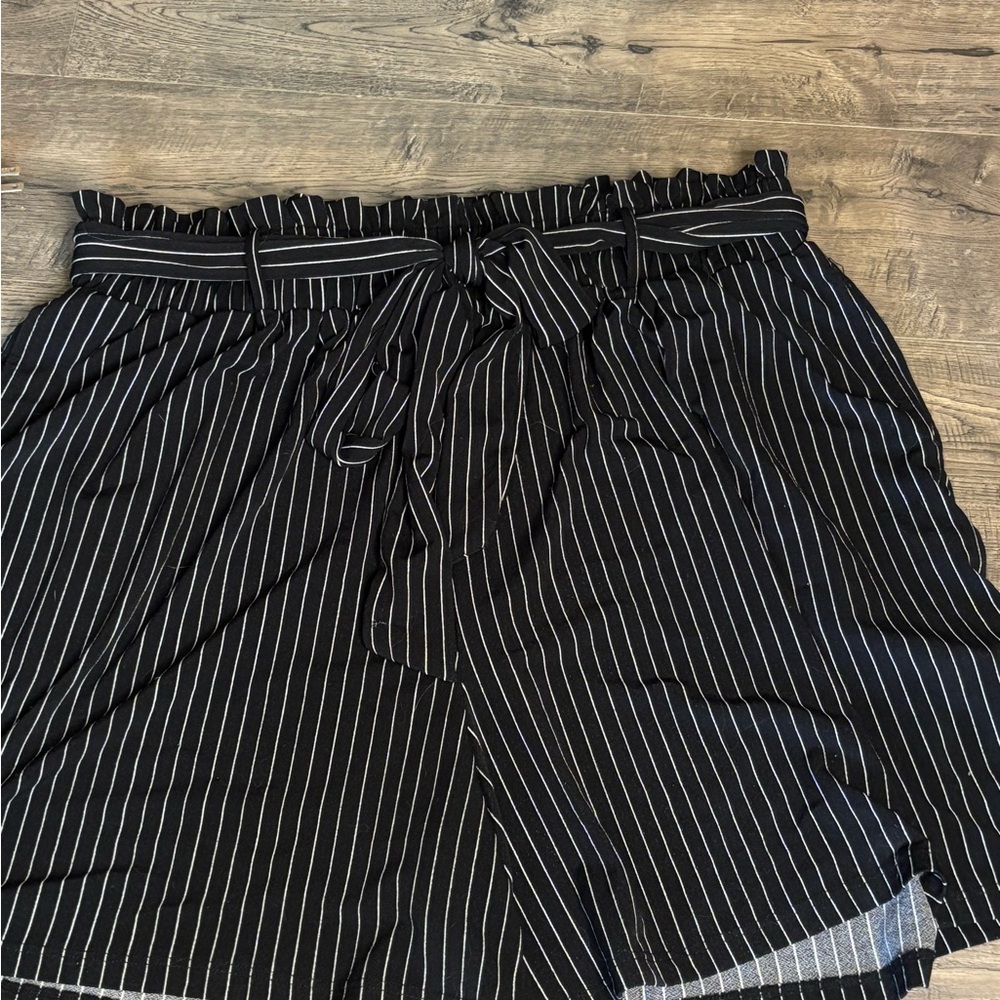 LuLaRoe High Waist Black and White Pinstripe Shorts